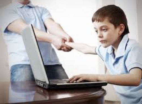 kecanduan games online